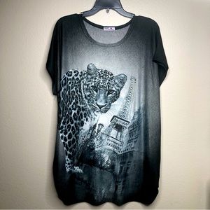 🇺🇸 Black and Gray Top with Tiger / Paris Embellished Design, Size 2X